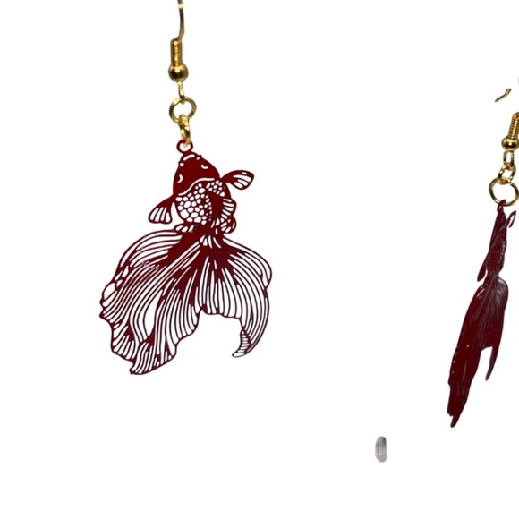 Elegant Gold and Red Fish Earrings - Picture 2 of 2